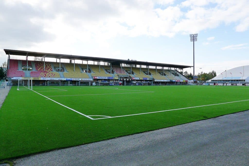 Sân bóng đá Kuopio trước trận KuPS Kuopio vs Sabah